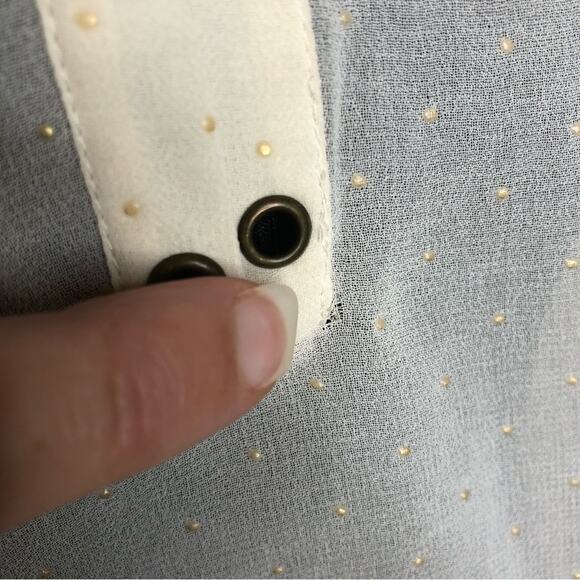 Amuse Society off white cream sheer gold polka dot grommet trim top size Small - Picture 3 of 14